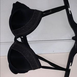 Black push up Calvin Klein bra
